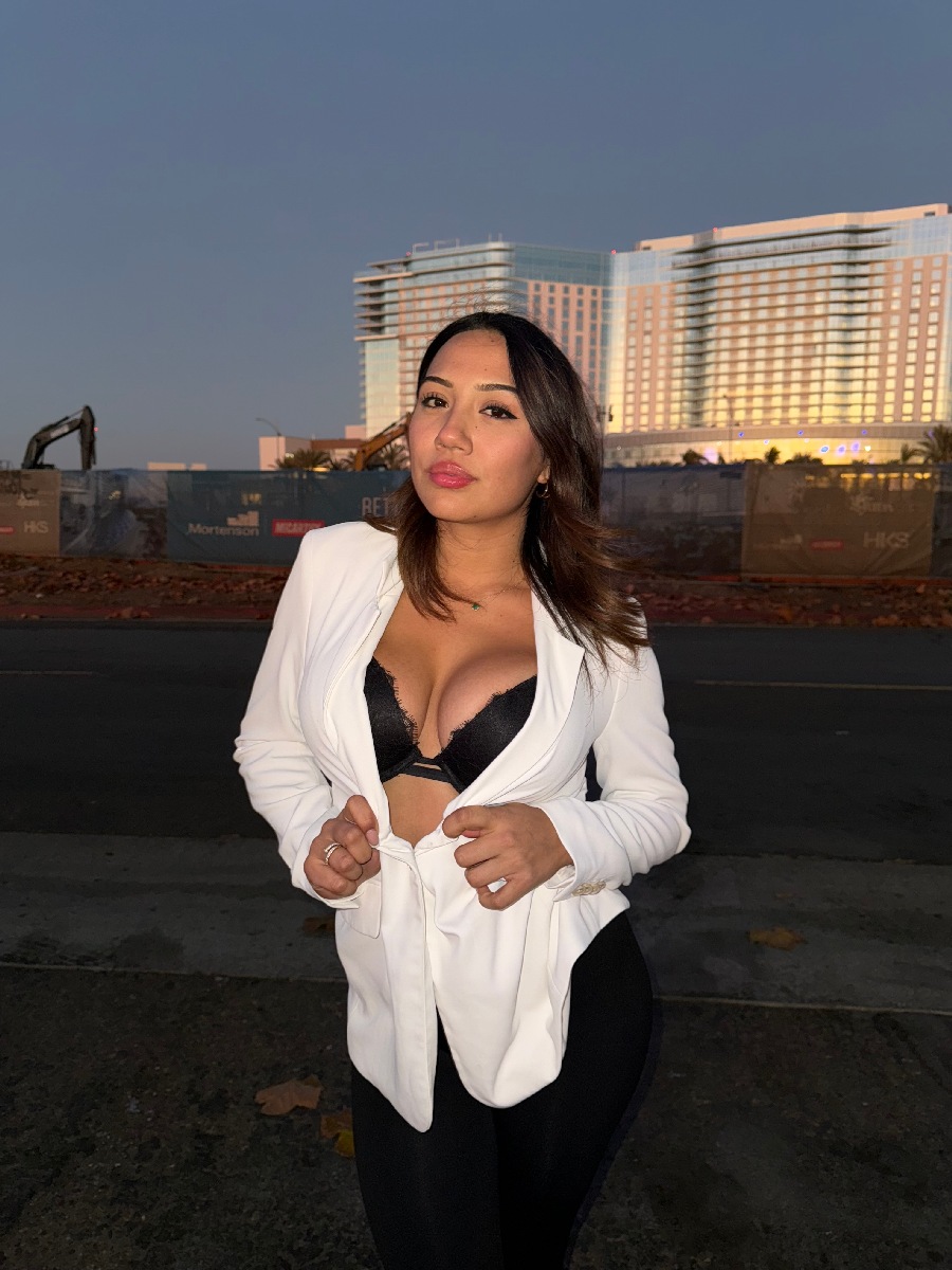 Take a pause and enjoy Ali Cruz — streaming from Kishinev